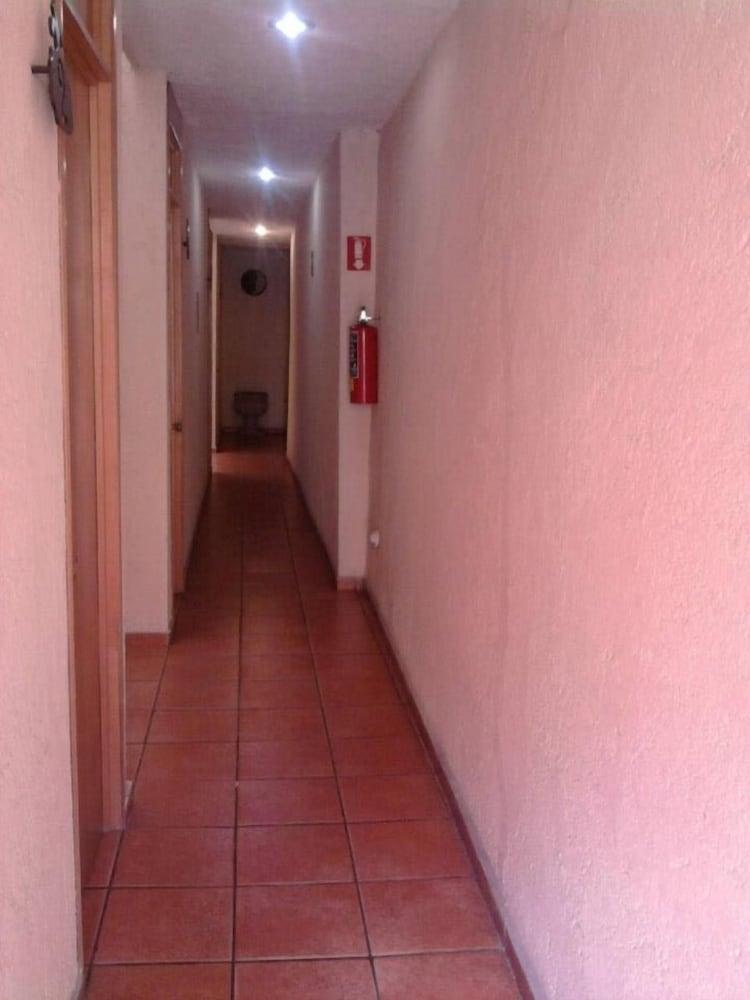 Hotel Casa Galeana Morelia Exterior foto